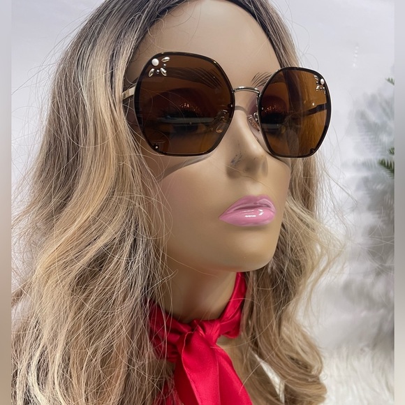 Coach Sunglasses - Picture 4 of 14